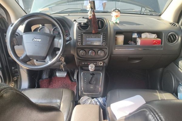 Jeep Compass 2010, 167500 км, за 2584 USD - фото 9