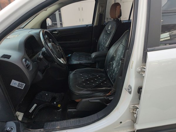 Jeep Compass 2014, 122000 км, за 6011 USD - фото 6