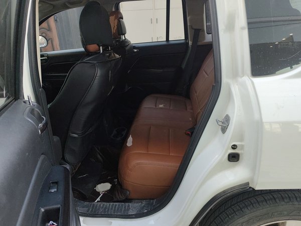 Jeep Compass 2014, 122000 км, за 6011 USD - фото 13