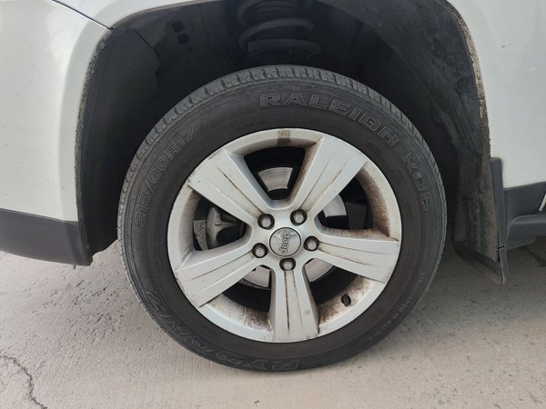 Jeep Compass 2014, 122000 км, за 6011 USD - фото 24