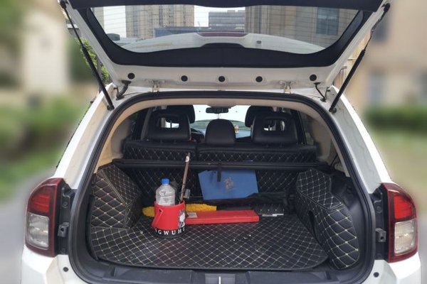 Jeep Compass 2014, 58300 км, за 6447 USD - фото 16