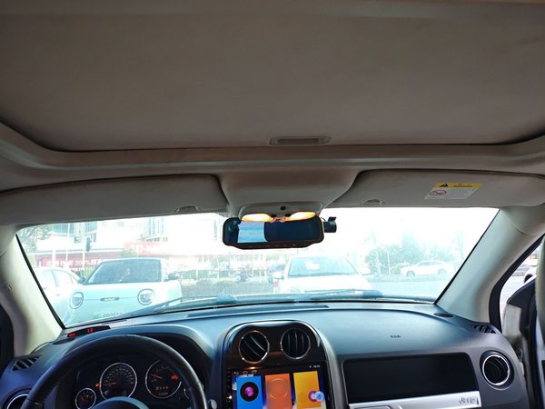 Jeep Compass 2014, 93200 км, за 5481 USD - фото 15