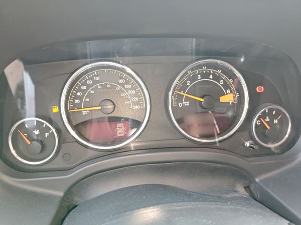 Jeep Compass 2014, 93200 км, за 5481 USD - фото 10