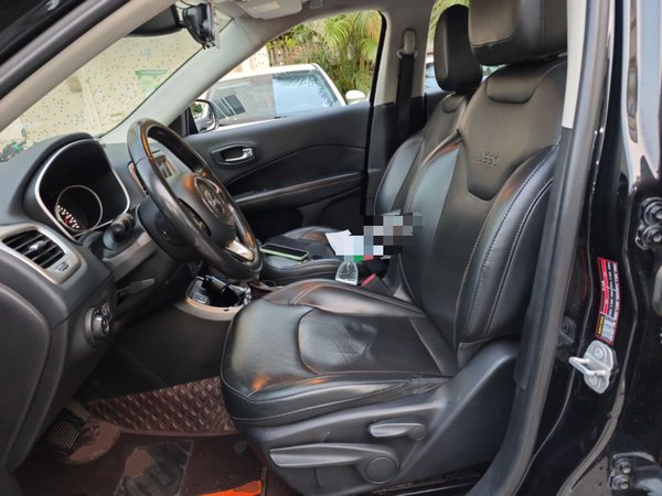 Jeep Compass 2017, 91600 км, за 5554 USD - фото 19