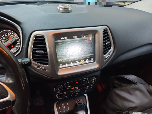 Jeep Compass 2017, 91600 км, за 5554 USD - фото 15