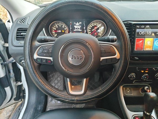 Jeep Compass 2017, 107800 км, за 4897 USD - фото 11