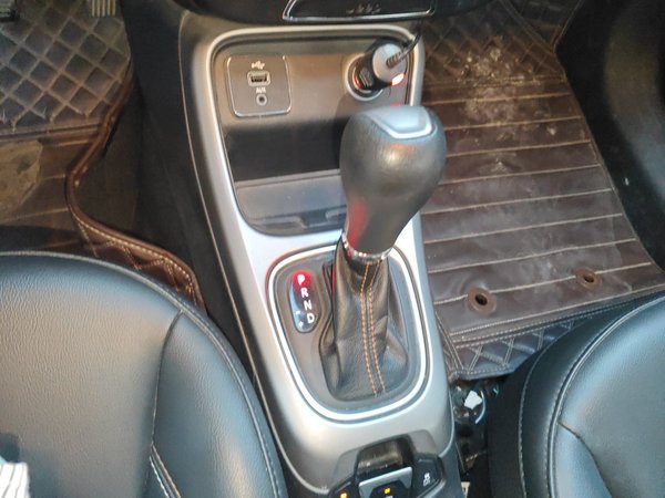 Jeep Compass 2017, 107800 км, за 4897 USD - фото 15