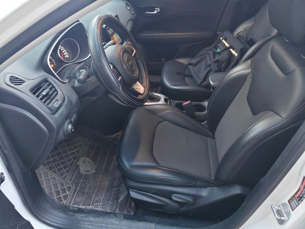 Jeep Compass 2017, 107800 км, за 4897 USD - фото 16