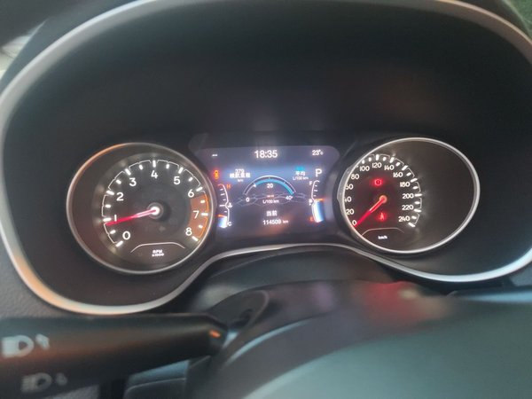 Jeep Compass 2017, 114500 км, за 6326 USD - фото 12