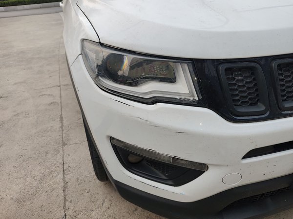 Jeep Compass 2017, 139100 км, за 5792 USD