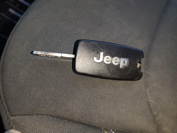 Jeep Compass 2017, 139100 км, за 5792 USD - фото 18