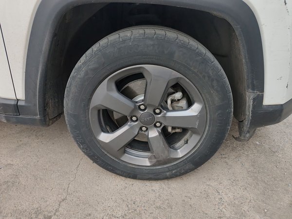 Jeep Compass 2017, 139100 км, за 5792 USD - фото 8