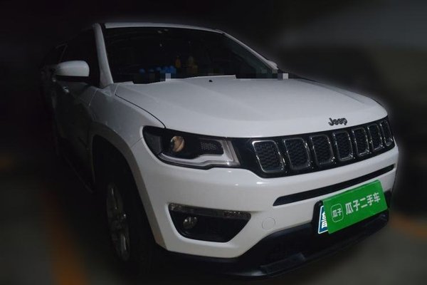 Jeep Compass 2017, 38300 км, за 5793 USD