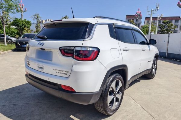 Jeep Compass 2017, 78400 км, за 7317 USD - фото 6