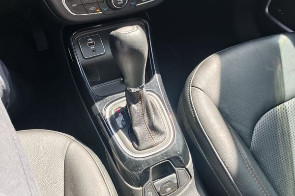Jeep Compass 2017, 78400 км, за 7317 USD - фото 10