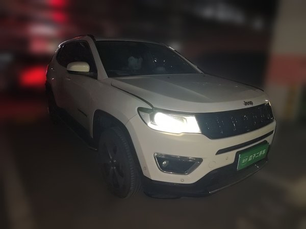 Jeep Compass 2017, 89300 км, за 7606 USD