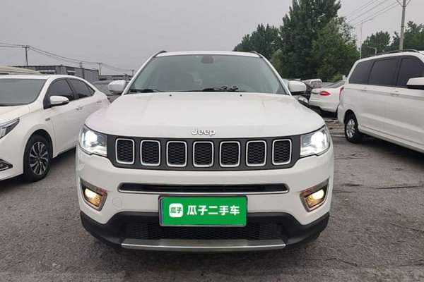 Jeep Compass 2017, 89800 км, за 6602 USD