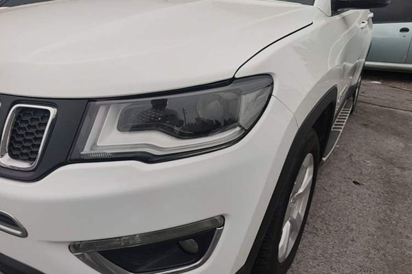 Jeep Compass 2017, 89800 км, за 6602 USD - фото 9