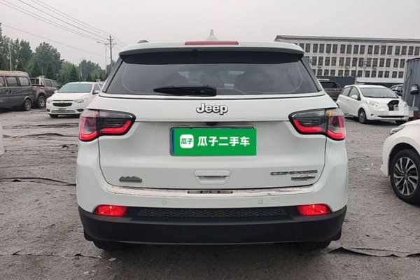 Jeep Compass 2017, 89800 км, за 6602 USD