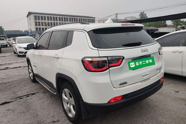 Jeep Compass 2017, 89800 км, за 6602 USD