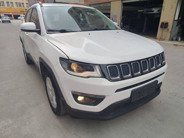 Compass 2017 200T Automatic Family Edition, 2017 года