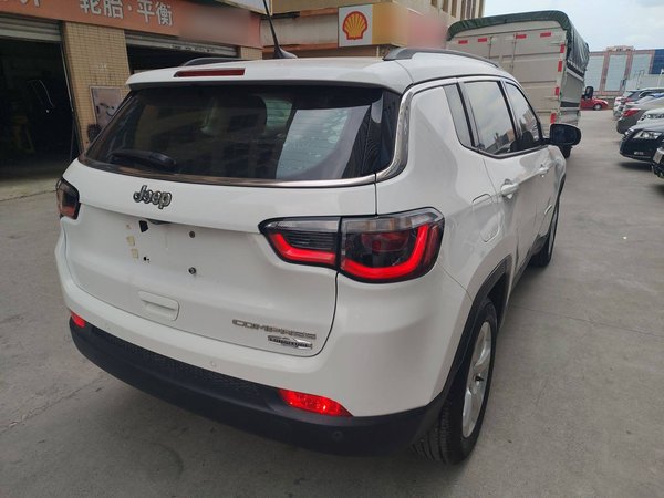 Jeep Compass 2017, 98100 км, за 7028 USD - фото 6