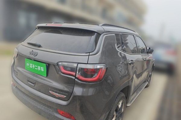 Jeep Compass 2017, 104100 км, за 7967 USD
