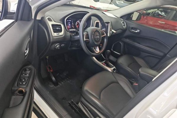 Jeep Compass 2019, 69800 км, за 8249 USD - фото 18