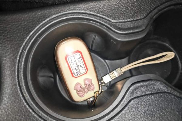 Jeep Compass 2019, 69800 км, за 8249 USD - фото 23
