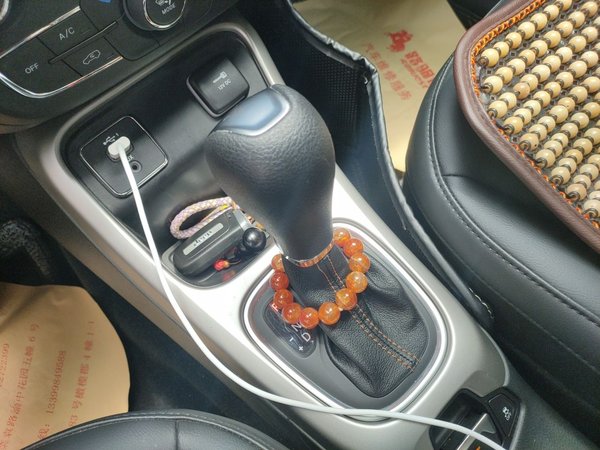 Jeep Compass 2020, 13600 км, за 9243 USD - фото 11