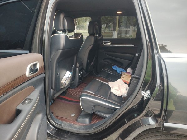 Jeep Grand Cherokee 2015, 121199 км, за 15169 USD - фото 12