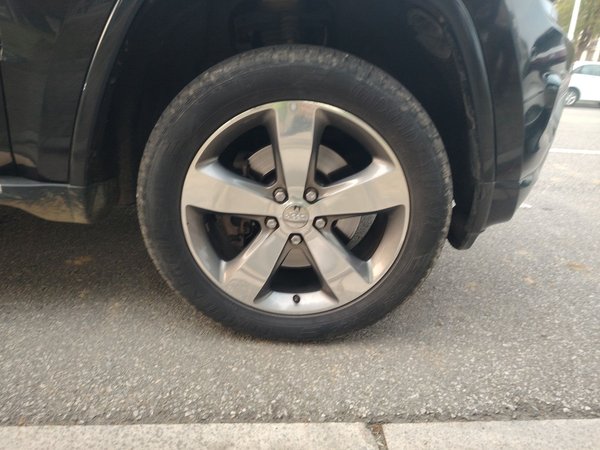 Jeep Grand Cherokee · 2015 год