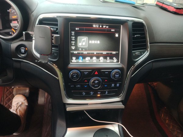 Jeep Grand Cherokee 2015, 121199 км, за 15169 USD - фото 16