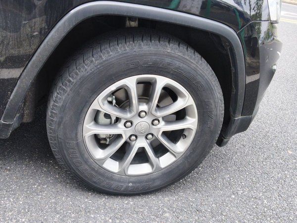 Jeep Grand Cherokee 2016, 122700 км, за 12212 USD - фото 12