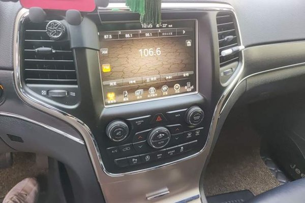 Jeep Grand Cherokee 2016, 87200 км, за 15631 USD - фото 10