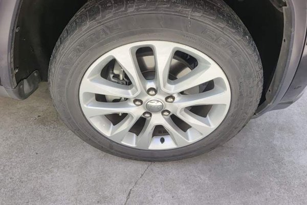 Jeep Grand Cherokee 2016, 87200 км, за 15631 USD