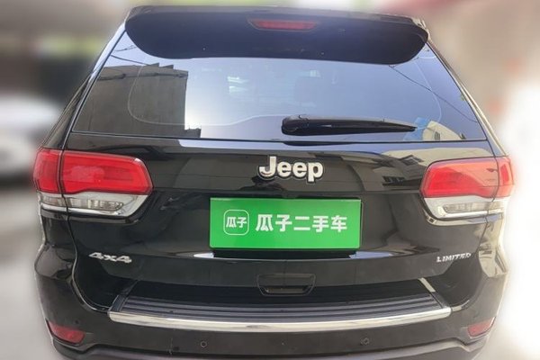 Jeep Grand Cherokee 2016, 87200 км, за 15631 USD