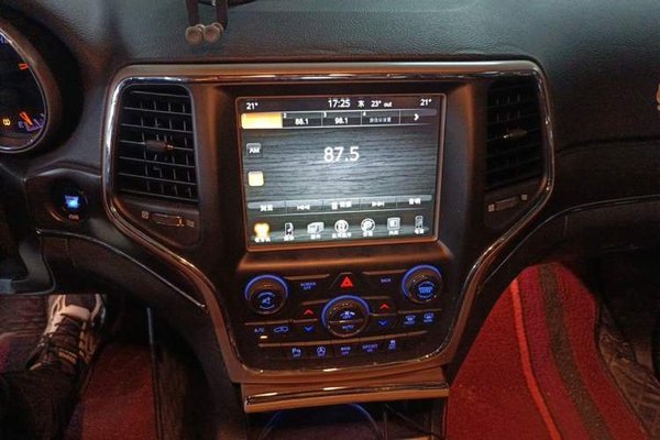 Jeep Grand Cherokee 2017, 103700 км, за 15174 USD - фото 10