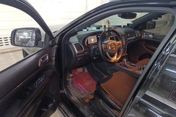 Jeep Grand Cherokee 2017, 103700 км, за 15174 USD - фото 13