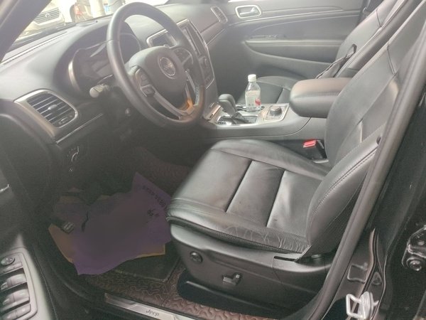 Jeep Grand Cherokee 2017, 103800 км, за 17242 USD - фото 6