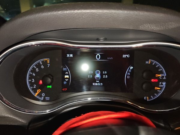 Jeep Grand Cherokee 2017, 94100 км, за 20227 USD - фото 10