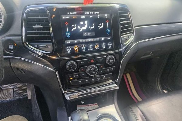 Jeep Grand Cherokee 2020, 60100 км, за 25140 USD - фото 13