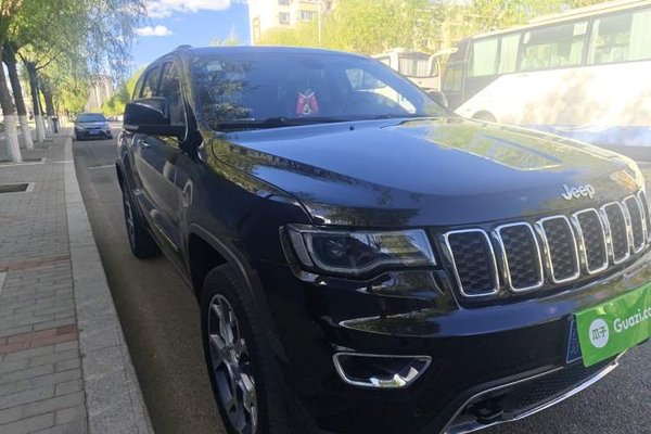 Jeep Grand Cherokee 2020, 60100 км, за 25140 USD