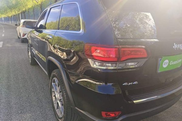 Jeep Grand Cherokee 2020, 60100 км, за 25140 USD