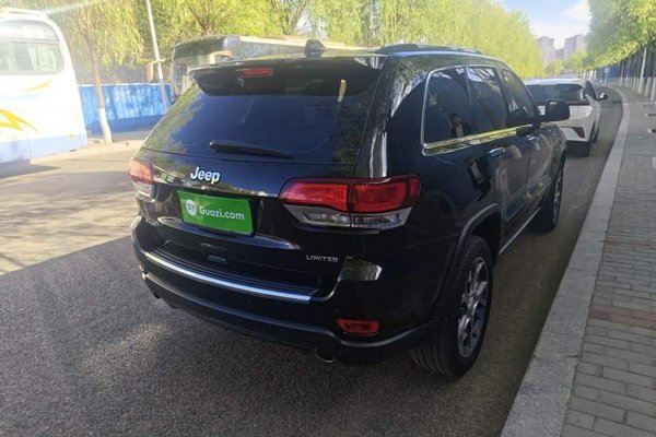 Jeep Grand Cherokee 2020, 60100 км, за 25140 USD - фото 6