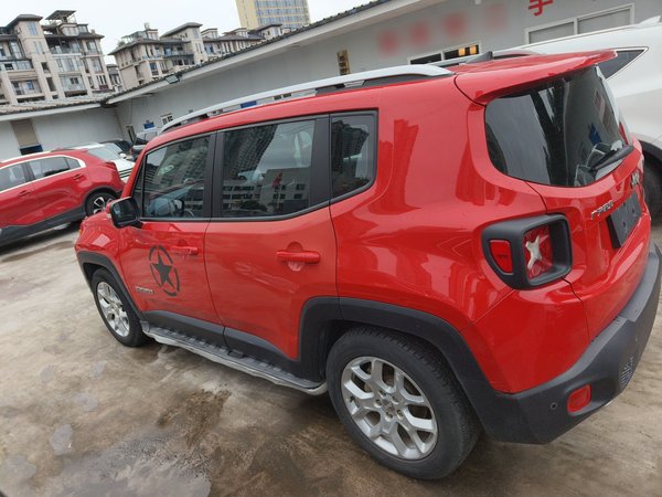 Jeep Renegade 2016, 149900 км, за 6259 USD