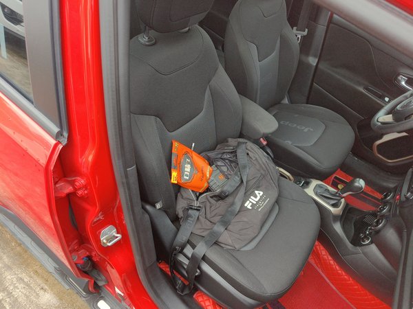 Jeep Renegade 2016, 149900 км, за 6259 USD - фото 23