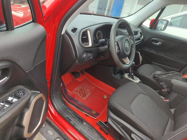 Jeep Renegade 2016, 149900 км, за 6259 USD - фото 19