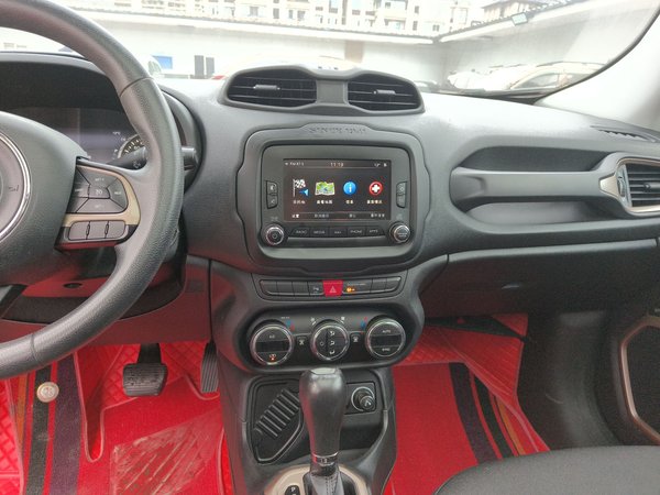 Jeep Renegade 2016, 149900 км, за 6259 USD - фото 16