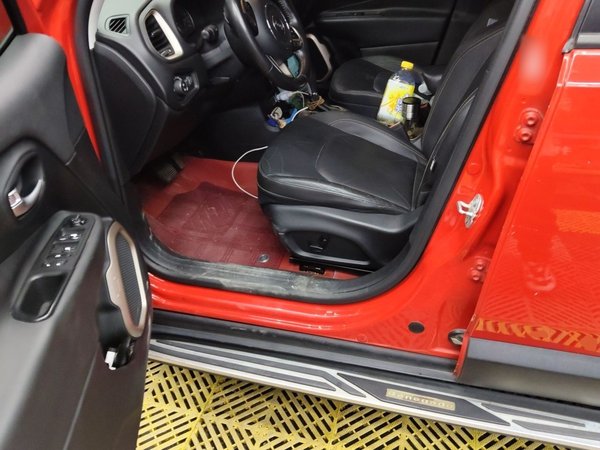 Jeep Renegade 2016, 55199 км, за 6157 USD - фото 17